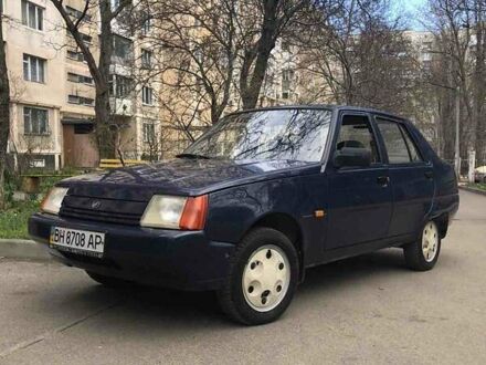 ЗАЗ 1103 Славута 2010 у Одесі на Automoto.ua Синій ЗАЗ 1103 Славута, об'ємом двигуна 1.3 л та пробігом 33 тис. км за 2000 $, фото 1 на Automoto.ua