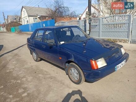 ЗАЗ 1103 Славута 2010 у Жмеренке на Automoto.ua Синій ЗАЗ 1103 Славута, об'ємом двигуна 1.3 л та пробігом 150 тис. км за 950 $, фото 1 на Automoto.ua