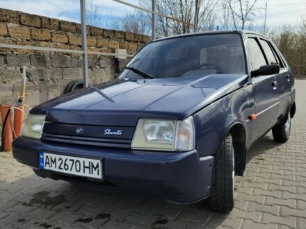ЗАЗ 1103 Славута 2010 у Житомирі на Automoto.ua Синій ЗАЗ 1103 Славута, об'ємом двигуна 1.3 л та пробігом 62 тис. км за 1300 $, фото 1 на Automoto.ua