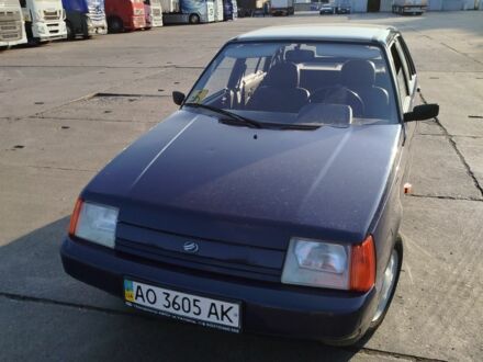 ЗАЗ 1103 Славута 2010 у Ужгороді на Automoto.ua Синій ЗАЗ 1103 Славута, об'ємом двигуна 1 л та пробігом 7 тис. км за 1202 $, фото 1 на Automoto.ua
