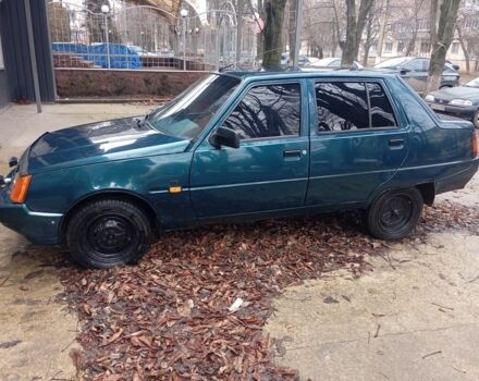 Зеленый ЗАЗ 1103 Славута, объемом двигателя 1.1 л и пробегом 333 тыс. км за 45000 $, фото 1 на Automoto.ua