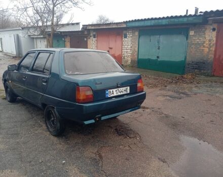Зеленый ЗАЗ 1103 Славута, объемом двигателя 1.1 л и пробегом 401 тыс. км за 950 $, фото 7 на Automoto.ua
