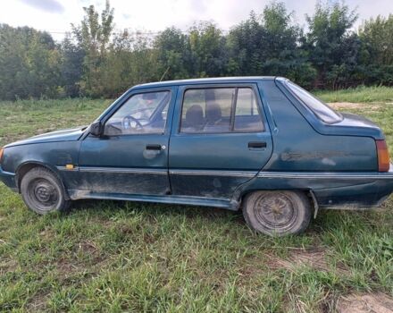 Зеленый ЗАЗ 1103 Славута, объемом двигателя 1.2 л и пробегом 300 тыс. км за 600 $, фото 1 на Automoto.ua