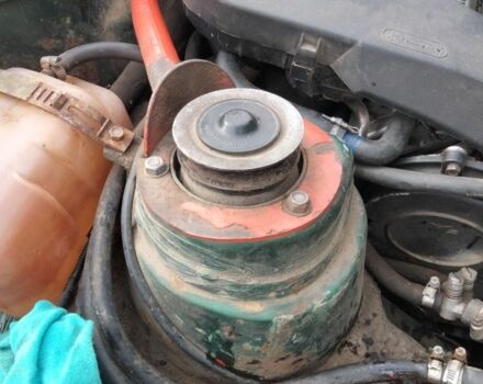 Зеленый ЗАЗ 1103 Славута, объемом двигателя 1.2 л и пробегом 150 тыс. км за 700 $, фото 2 на Automoto.ua