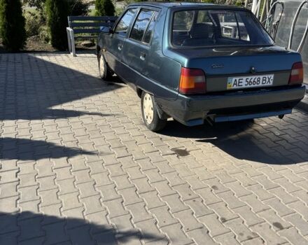 Зелений ЗАЗ 1103 Славута, об'ємом двигуна 1.2 л та пробігом 1 тис. км за 1001 $, фото 3 на Automoto.ua