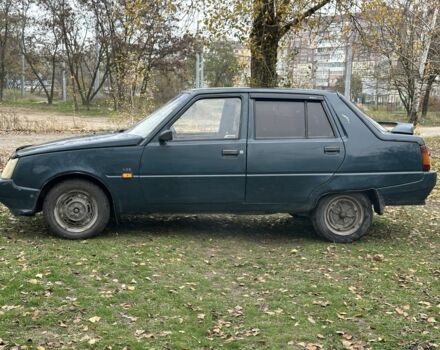 Зеленый ЗАЗ 1103 Славута, объемом двигателя 1.3 л и пробегом 150 тыс. км за 800 $, фото 1 на Automoto.ua