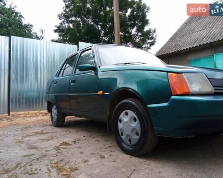 Зеленый ЗАЗ 1103 Славута, объемом двигателя 1.2 л и пробегом 152 тыс. км за 750 $, фото 4 на Automoto.ua