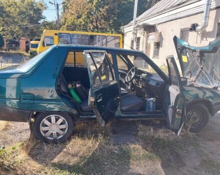 Зеленый ЗАЗ 1103 Славута, объемом двигателя 1.2 л и пробегом 100 тыс. км за 1000 $, фото 3 на Automoto.ua