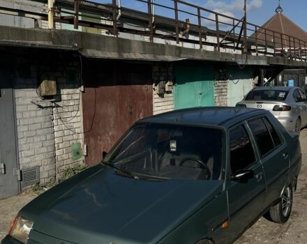 Зеленый ЗАЗ 1103 Славута, объемом двигателя 1.2 л и пробегом 200 тыс. км за 550 $, фото 2 на Automoto.ua