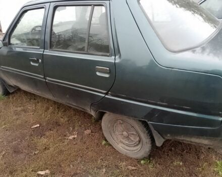 Зеленый ЗАЗ 1103 Славута, объемом двигателя 0 л и пробегом 60 тыс. км за 450 $, фото 3 на Automoto.ua