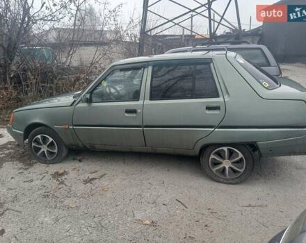 Зеленый ЗАЗ 1103 Славута, объемом двигателя 1.2 л и пробегом 100 тыс. км за 1100 $, фото 4 на Automoto.ua