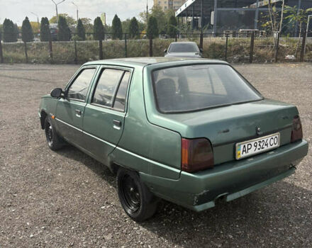 Зелений ЗАЗ 1103 Славута, об'ємом двигуна 1.2 л та пробігом 178 тис. км за 800 $, фото 3 на Automoto.ua