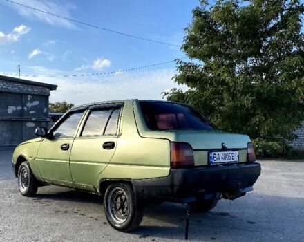 Зеленый ЗАЗ 1103 Славута, объемом двигателя 1.2 л и пробегом 1000 тыс. км за 429 $, фото 2 на Automoto.ua