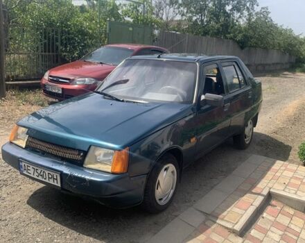 Зеленый ЗАЗ 1103 Славута, объемом двигателя 1.1 л и пробегом 200 тыс. км за 1000 $, фото 1 на Automoto.ua