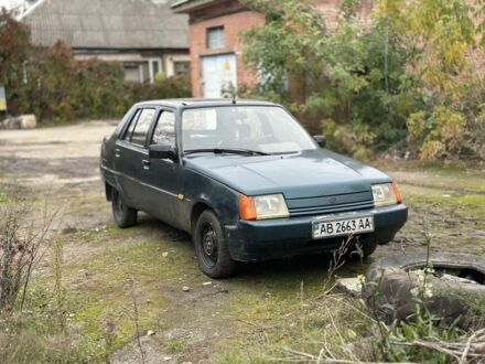 ЗАЗ 1103 Славута 2000 в Виннице на Automoto.ua Зеленый ЗАЗ 1103 Славута, объемом двигателя 1.2 л и пробегом 150 тыс. км за 799 $, фото 1 на Automoto.ua