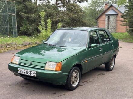 ЗАЗ 1103 Славута 2003 у Трускавце на Automoto.ua Зелений ЗАЗ 1103 Славута, об'ємом двигуна 0 л та пробігом 70 тис. км за 690 $, фото 1 на Automoto.ua