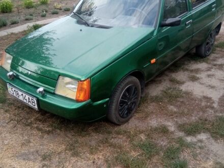 ЗАЗ 1103 Славута 2003 в Каменское - Днепродзержинск на Automoto.ua Зеленый ЗАЗ 1103 Славута, объемом двигателя 1.2 л и пробегом 118 тыс. км за 950 $, фото 1 на Automoto.ua