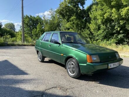 ЗАЗ 1103 Славута 2004 в Умани на Automoto.ua Зеленый ЗАЗ 1103 Славута, объемом двигателя 1.2 л и пробегом 166 тыс. км за 850 $, фото 1 на Automoto.ua