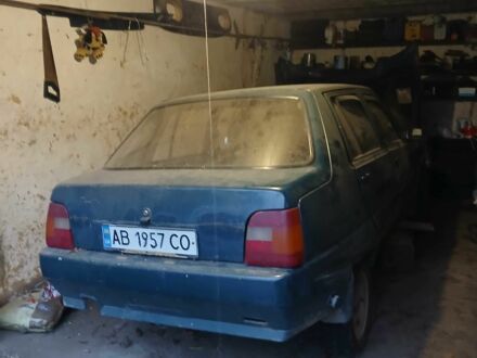 ЗАЗ 1103 Славута 2004 у Вінниці на Automoto.ua Зелений ЗАЗ 1103 Славута, об'ємом двигуна 1.2 л та пробігом 400 тис. км за 700 $, фото 1 на Automoto.ua
