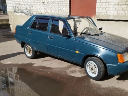 ЗАЗ 1103 Славута 2004 в Житомире на Automoto.ua Зеленый ЗАЗ 1103 Славута, объемом двигателя 1.2 л и пробегом 91 тыс. км за 1800 $, фото 1 на Automoto.ua