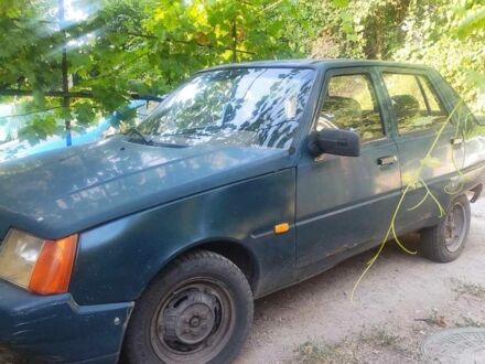 ЗАЗ 1103 Славута 2004 у Запоріжжя на Automoto.ua Зелений ЗАЗ 1103 Славута, об'ємом двигуна 1.3 л та пробігом 400 тис. км за 700 $, фото 1 на Automoto.ua