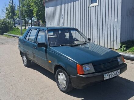 ЗАЗ 1103 Славута 2004 у Полтаві на Automoto.ua Зелений ЗАЗ 1103 Славута, об'ємом двигуна 0 л та пробігом 200 тис. км за 600 $, фото 1 на Automoto.ua