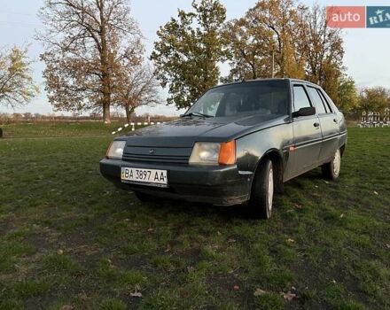 ЗАЗ 1103 Славута 2004 у Кропивницькому (Кіровограді) на Automoto.ua Зелений ЗАЗ 1103 Славута, об'ємом двигуна 1.3 л та пробігом 90 тис. км за 1250 $, фото 1 на Automoto.ua