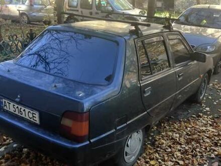 ЗАЗ 1103 Славута 2004 у Калуше на Automoto.ua Зелений ЗАЗ 1103 Славута, об'ємом двигуна 1.2 л та пробігом 183 тис. км за 450 $, фото 1 на Automoto.ua