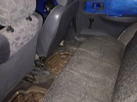 ЗАЗ 1103 Славута 2004 у Миколаєві на Automoto.ua Зелений ЗАЗ 1103 Славута, об'ємом двигуна 1.2 л та пробігом 340 тис. км за 700 $, фото 1 на Automoto.ua