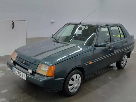 ЗАЗ 1103 Славута 2005 у Рівному на Automoto.ua Зелений ЗАЗ 1103 Славута, об'ємом двигуна 1.2 л та пробігом 140 тис. км за 2200 $, фото 1 на Automoto.ua