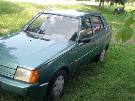 ЗАЗ 1103 Славута 2005 у Зенькове на Automoto.ua Зелений ЗАЗ 1103 Славута, об'ємом двигуна 1.2 л та пробігом 170 тис. км за 750 $, фото 1 на Automoto.ua