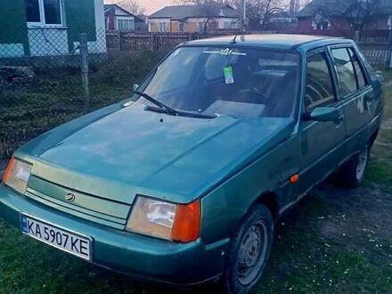 Зеленый ЗАЗ 1103 Славута, объемом двигателя 1.2 л и пробегом 230 тыс. км за 550 $, фото 1 на Automoto.ua
