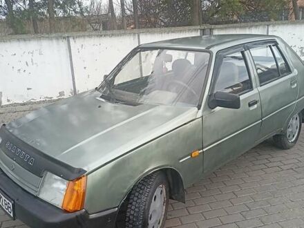 ЗАЗ 1103 Славута 2005 у Белой Церкве на Automoto.ua Зелений ЗАЗ 1103 Славута, об'ємом двигуна 1.2 л та пробігом 156 тис. км за 1006 $, фото 1 на Automoto.ua