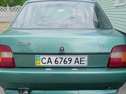 ЗАЗ 1103 Славута 2006 у Золотоноше на Automoto.ua Зелений ЗАЗ 1103 Славута, об'ємом двигуна 1.2 л та пробігом 38 тис. км за 1750 $, фото 1 на Automoto.ua