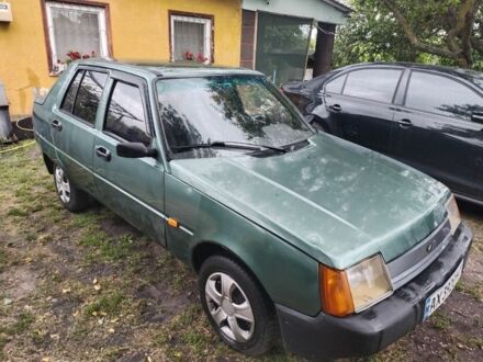 ЗАЗ 1103 Славута 2006 у Переяславе-Хмельницком на Automoto.ua Зелений ЗАЗ 1103 Славута, об'ємом двигуна 1.2 л та пробігом 130 тис. км за 1100 $, фото 1 на Automoto.ua