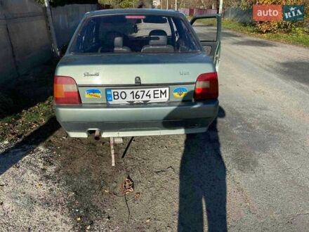 ЗАЗ 1103 Славута 2009 у Борщеве на Automoto.ua Зелений ЗАЗ 1103 Славута, об'ємом двигуна 1.3 л та пробігом 70 тис. км за 1300 $, фото 1 на Automoto.ua