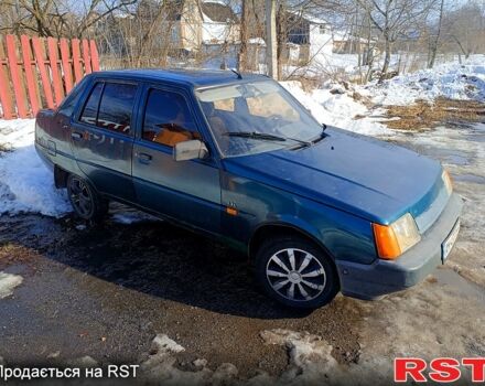 Зеленый ЗАЗ 110307, объемом двигателя 1.2 л и пробегом 200 тыс. км за 750 $, фото 1 на Automoto.ua