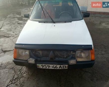 Белый ЗАЗ 1105 Дана, объемом двигателя 1.1 л и пробегом 150 тыс. км за 700 $, фото 2 на Automoto.ua