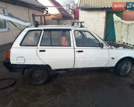 Белый ЗАЗ 1105 Дана, объемом двигателя 1.1 л и пробегом 150 тыс. км за 700 $, фото 1 на Automoto.ua