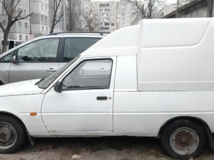 ЗАЗ 1105 Дана 2003 у Києві на Automoto.ua Білий ЗАЗ 1105 Дана, об'ємом двигуна 1.2 л та пробігом 223 тис. км за 999 $, фото 1 на Automoto.ua