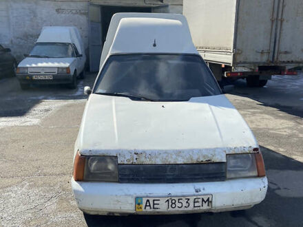 ЗАЗ 1105 Дана 2003 у Дніпро (Дніпропетровську) на Automoto.ua Білий ЗАЗ 1105 Дана, об'ємом двигуна 1.2 л та пробігом 150 тис. км за 750 $, фото 1 на Automoto.ua