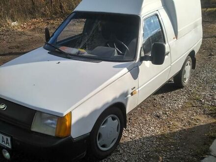 ЗАЗ 1105 Дана 2004 у Житомирі на Automoto.ua Білий ЗАЗ 1105 Дана, об'ємом двигуна 0 л та пробігом 158 тис. км за 2000 $, фото 1 на Automoto.ua
