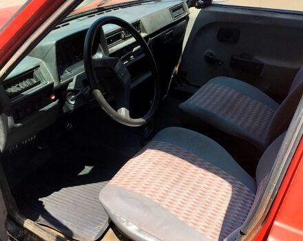 Красный ЗАЗ 1105 Дана, объемом двигателя 1.1 л и пробегом 123 тыс. км за 550 $, фото 2 на Automoto.ua