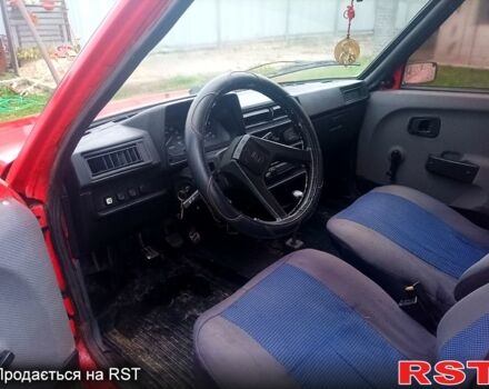 Красный ЗАЗ 1105 Дана, объемом двигателя 1.2 л и пробегом 200 тыс. км за 600 $, фото 6 на Automoto.ua