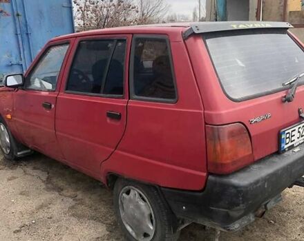 Червоний ЗАЗ 1105 Дана, об'ємом двигуна 1.1 л та пробігом 160 тис. км за 900 $, фото 7 на Automoto.ua