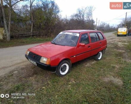 Красный ЗАЗ 1105 Дана, объемом двигателя 1.1 л и пробегом 100 тыс. км за 844 $, фото 1 на Automoto.ua