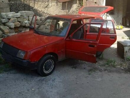 ЗАЗ 1105 Дана 1995 у Чернігові на Automoto.ua Червоний ЗАЗ 1105 Дана, об'ємом двигуна 1.1 л та пробігом 85 тис. км за 500 $, фото 1 на Automoto.ua