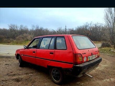 ЗАЗ 1105 Дана 1995 в Южноукраинске на Automoto.ua Красный ЗАЗ 1105 Дана, объемом двигателя 12 л и пробегом 165 тыс. км за 600 $, фото 1 на Automoto.ua