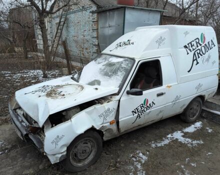Білий ЗАЗ 1105, об'ємом двигуна 2 л та пробігом 208 тис. км за 900 $, фото 1 на Automoto.ua