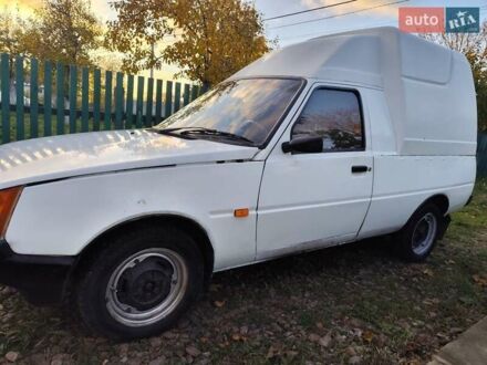 ЗАЗ 110558 2004 в Андрушевке на Automoto.ua Белый ЗАЗ 110558, объемом двигателя 1.2 л и пробегом 260 тыс. км за 857 $, фото 1 на Automoto.ua